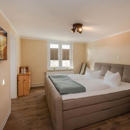 Ferienhaus Becker Ferienwohnung Mittschiffs 塞巴特黑灵斯多夫 外观 照片